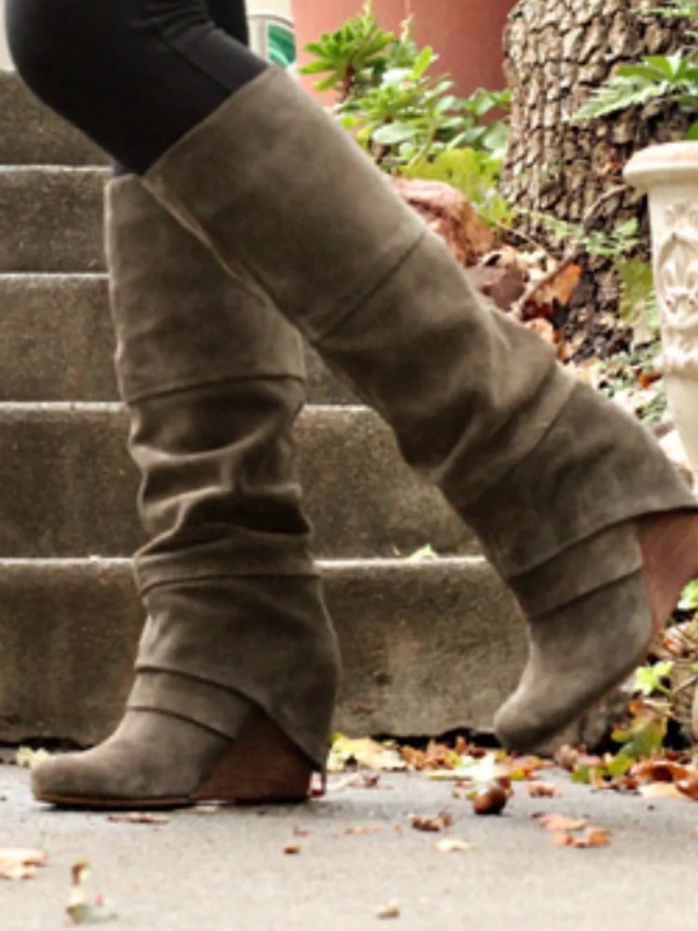 Fallen Wedge Suede boots by Fergie Size 7 1/2